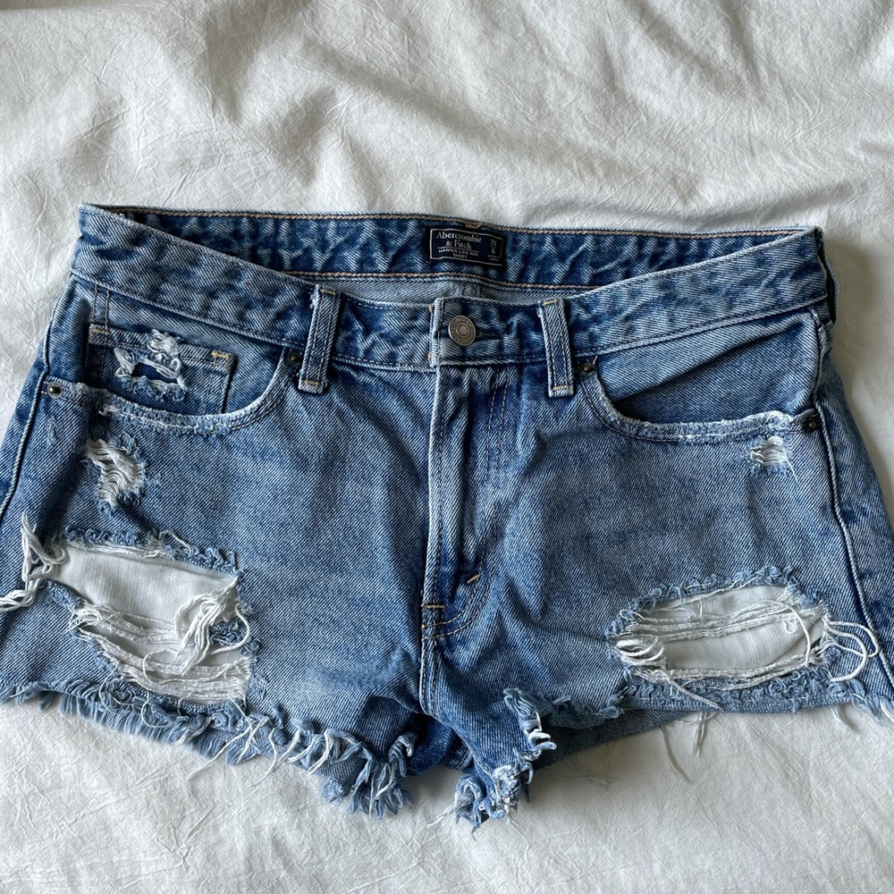 Women’s Abercrombie Denim Shorts (mid-wash)